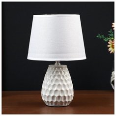 Лампа настольная Risalux E14, 40 Вт, белая, 17*17*27 см