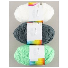 Пряжа "Детская новинка" 50г, 200м (3 мотка), ПЕХОРКА, 490 самшит, 171 весна, 01 белый