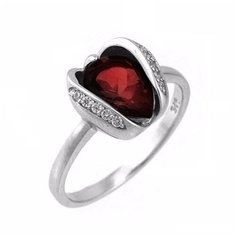 Balex Кольцо 1405937130 из серебра 925 пробы с гранатом природным и фианитом, размер 19