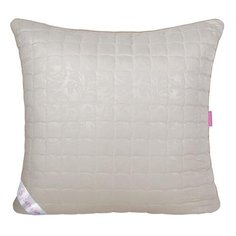 Подушка овечья шерсть "Soft&Soft"; В микрофибре с теснением; размер 50 х 70 Традиция