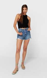 Stradivarius Топ С Вырезом Халтер И Кружевом Кроше Черный L