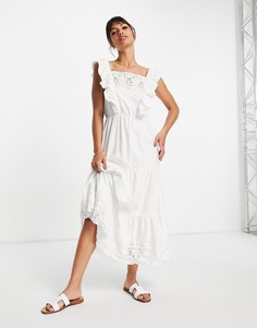 Белое ярусное платье миди с оборками и кружевом River Island-Белый