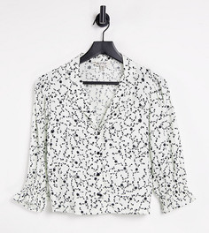 Белая рубашка с пуговицами и монохромным цветочным принтом Miss Selfridge-Белый