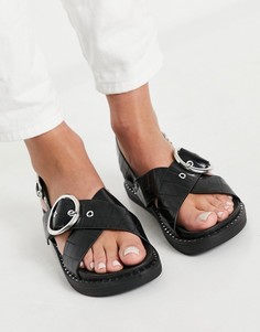 Черные сандалии с имитацией кожи крокодила на массивной подошве с перекрестными ремешками Glamorous-Черный цвет