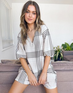 Фактурное свободное платье мини в кремовую и черную клетку ASOS DESIGN-Белый