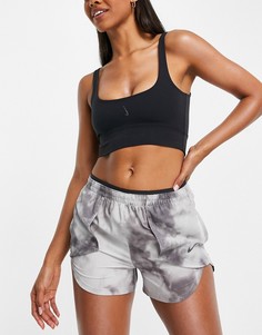 Серые шорты с принтом тай-дай Nike Running Icon Clash Tempo Luxe-Серый
