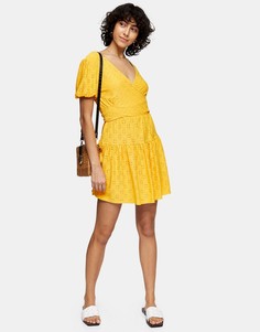 Желтое платье мини с ажурной вышивкой Topshop-Оранжевый цвет