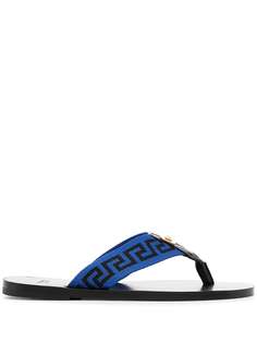Versace шлепанцы с узором Greca