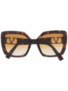 Valentino Eyewear солнцезащитные очки с логотипом VLogo Signature