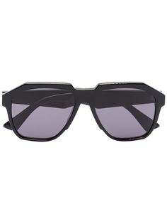 Bottega Veneta Eyewear солнцезащитные очки в массивной оправе
