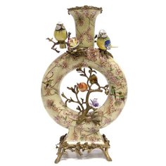 Ваза с цветами и птичками Sakura 31x17x51см под старину из фарфора с бронзой ГЛАСАР