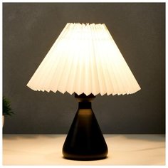 Лампа настольная Risalux E27, 40 Вт, черный, 25*25*27 см