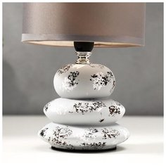 Лампа настольная Risalux 40 Вт, бело-серая, 15*15*26 см