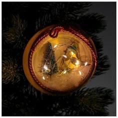 Елочный шар Luazon Lighting с деревянной фигуркой и подсветкой "Птичка и елка", 12*12 см