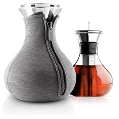 Чайник заварочный Tea maker в неопреновом текстурном чехле, 1 л, темно-серый Eva Solo