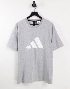 Серая футболка с крупным логотипом adidas Training-Серый
