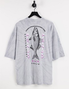 Серая футболка в стиле oversized с эффектом тай-дай и принтом рыбы на спине ASOS DESIGN-Серый