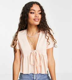 Блузка персикового цвета с короткими рукавами и завязкой спереди ASOS DESIGN Petite-Белый