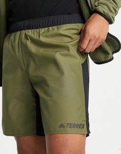 Шорты для походов цвета хаки Adidas Terrex-Зеленый цвет