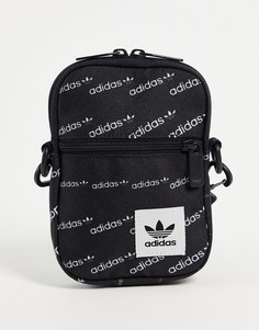 Черная фестивальная сумка со сплошным принтом монограммы adidas Originals-Черный цвет