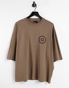 Коричневая oversized-футболка с принтом логотипа на груди ASOS DESIGN-Коричневый цвет