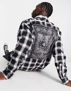 Черная oversized-рубашка со вставкой с платочным принтом на спине Mennace-Черный цвет