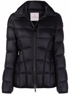 Moncler пуховик с нашивкой-логотипом