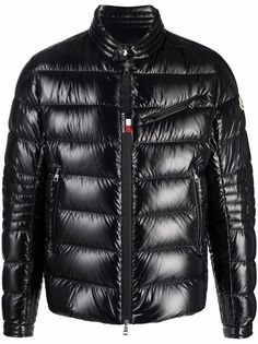 Moncler пуховик с нашивкой-логотипом