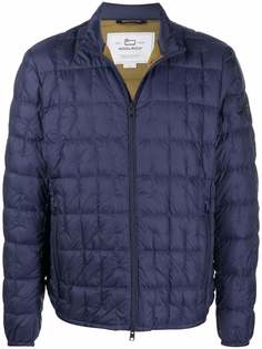 Woolrich пуховик с нашивкой-логотипом