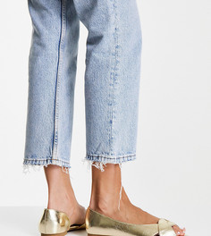 Золотистые балетки с открытым носком для широкой стопы ASOS DESIGN Wide Fit Vale-Золотистый