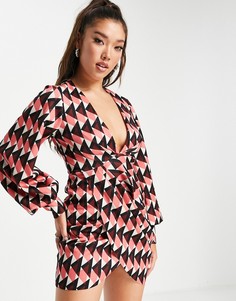 Платье мини с глубоким вырезом и геометрическим принтом в стиле 70-х ASOS DESIGN-Разноцветный