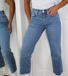 Расклешенные укороченные джинсы из эластичного средне-выбеленного материала, с завышенной талией, в непринужденном винтажном стиле ASOS DESIGN Petite-Голубой