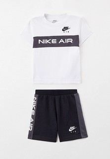 Костюм спортивный Nike