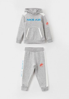 Костюм спортивный Nike