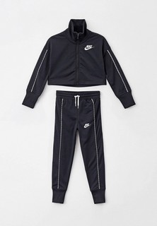 Костюм спортивный Nike