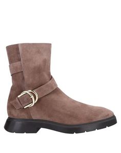 Полусапоги и высокие ботинки Stuart Weitzman