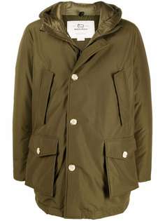 Woolrich пуховик на пуговицах с капюшоном