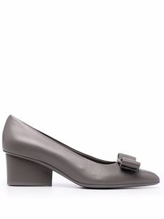 Salvatore Ferragamo туфли-лодочки Vara Bow 60