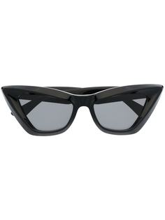 Bottega Veneta Eyewear солнцезащитные очки в оправе кошачий глаз