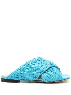 Bottega Veneta плетеные сандалии с открытым носком