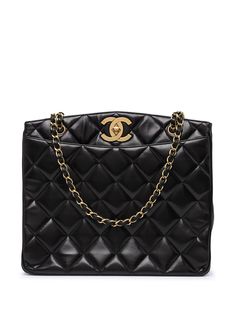 Chanel Pre-Owned стеганая сумка на плечо с логотипом CC