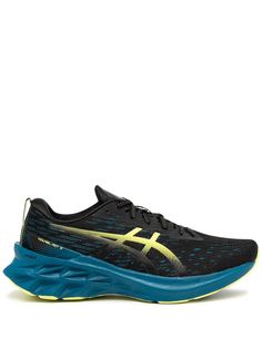 ASICS Novablast 2 trainers