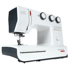Швейная машина Bernina Bernette B35, бело-черный