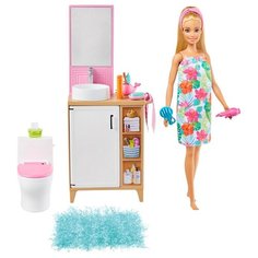 Кукла Mattel Barbie Блондинка в ванной с раковиной и туалето