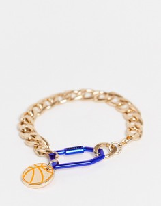 Золотистый браслет-цепочка с застежкой-карабином с синим напылением и баскетбольной подвеской WFTW