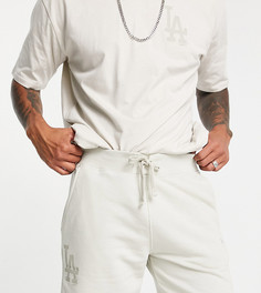 Серые трикотажные шорты с логотипом команды "LA Dodgers" New Era – эксклюзивно для ASOS-Серый