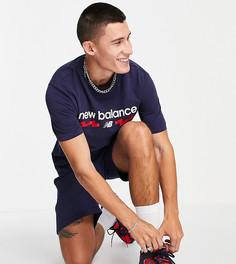 Темно-синяя футболка с логотипом в университетском стиле New Balance – эксклюзивно для ASOS-Темно-синий