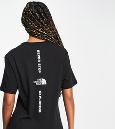 Черная футболка с вертикальным принтом The North Face – эксклюзивно для ASOS-Черный цвет