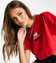 Красная укороченная футболка с отделкой лентой New Balance – эксклюзивно для ASOS-Красный