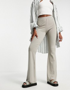 Светло-бежевые расклешенные брюки ASOS DESIGN-Светло-бежевый цвет